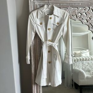Banana Republic White Trench Coat, size XS